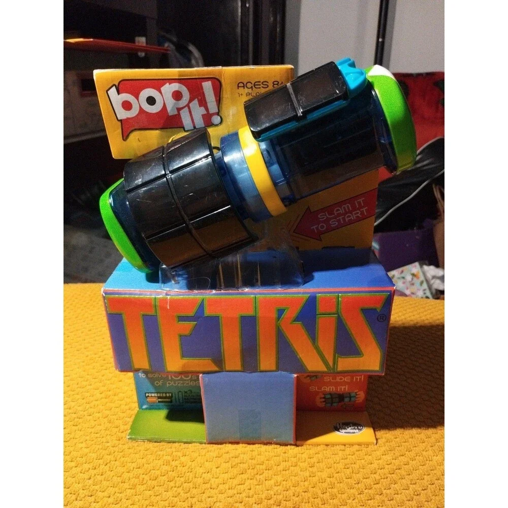 TETRIS Bop-It Game by Hasbro Gaming Electronic Fun Gift Kids & Adults Brand New!